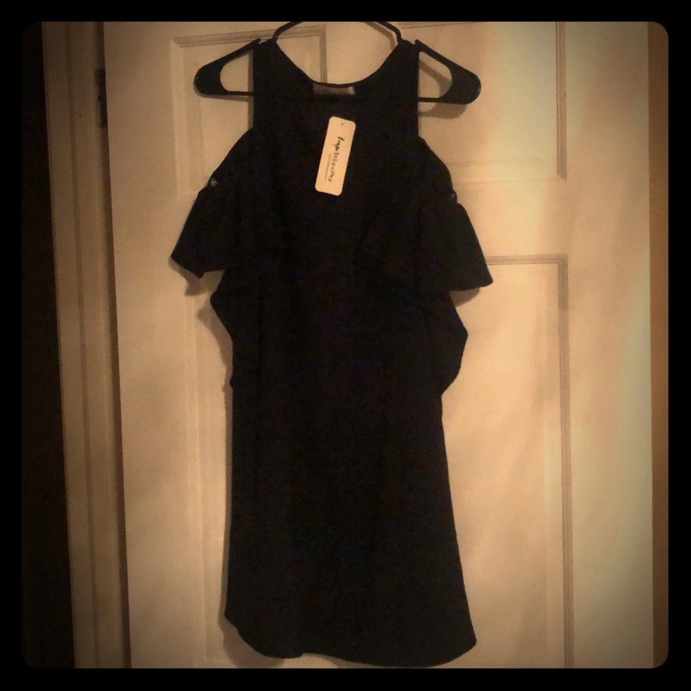 NWT Black cold shoulder ruffle sleeve dress